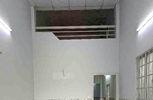 Bán nhà Nguyễn Thị Thử, 80m2, 3 Phòng ngủ, N4m, Đ. 3m giá chỉ 2.x tỷ